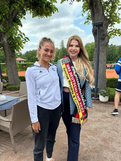 500px x 666px - Mrs Deutschland 2023 beim Tennis Bundesliga Spiel der Damen â€“ MGO-Miss  Germany Organisation